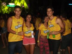 Oktober 10 Anos